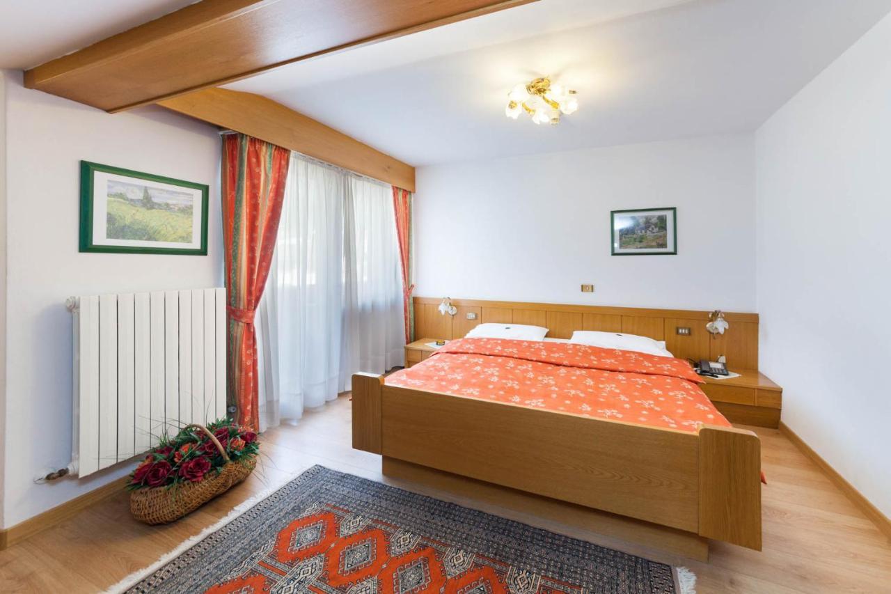 Hotel Panorama Сан Мартино ди Кастроза Екстериор снимка